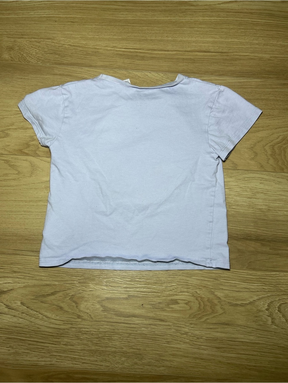 H&M White Tee with Pastel Elsa Heart Graphic - Picture 3 of 3
